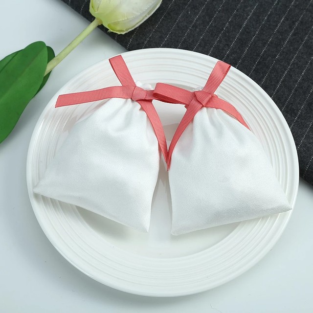 50pcs White Jewelry Packaging with Black Ribbon Velvet Drawstring Bag for  Makeup Wedding party Pouches Small Flannel Gift Bags - AliExpress